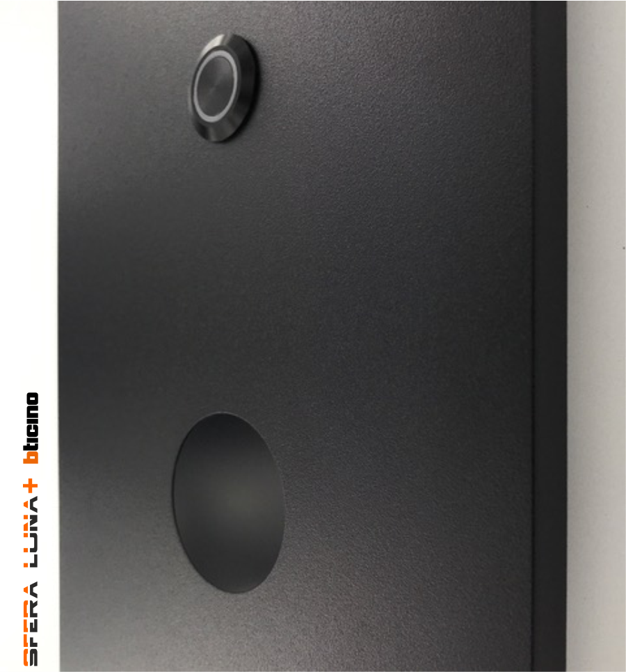 SFERA LUNA+ Lettore per bagno/RFID Videocitofonia di alta gamma  Bticino