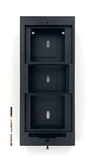 Opbouwdoos of Opbouwbak  SFERA LUNA+ 3 MODULES voor  kit Bticino ref. 363931 of Kit Bticino ref. 354014