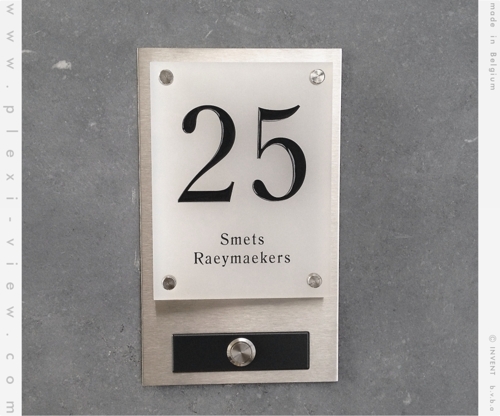 HUISNUMMER deurbel design met NAAM USMV HUISNUMMER deurbel design met NAAM USMV