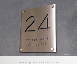 HUISNUMMER OF NAAMPLAAT INOX-ALU GEBORSTELD (15 × 20 cm)