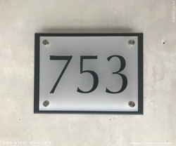 House number DESIGN USMH
